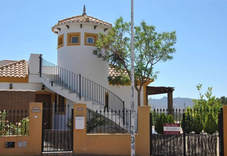 Villa with barbecue, private pool & yard | Mountain view — photo 3
