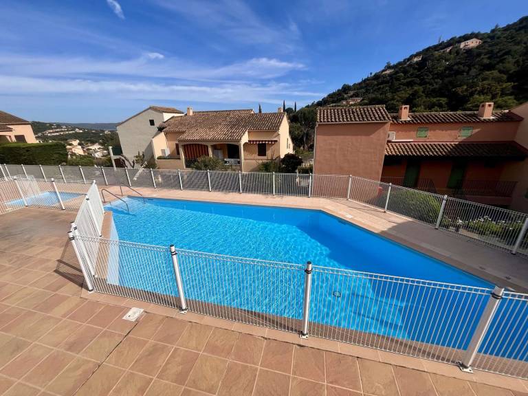 Nice rental apartment with pool | Pet-friendly in Cavalaire-sur-Mer