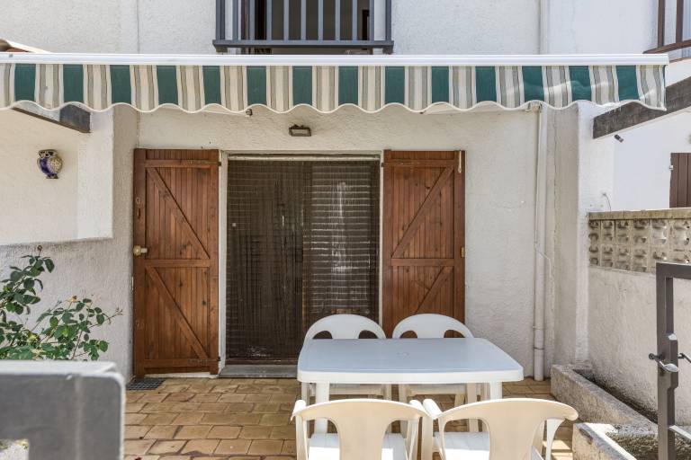 Vacation home with patio | City view in L'Escala