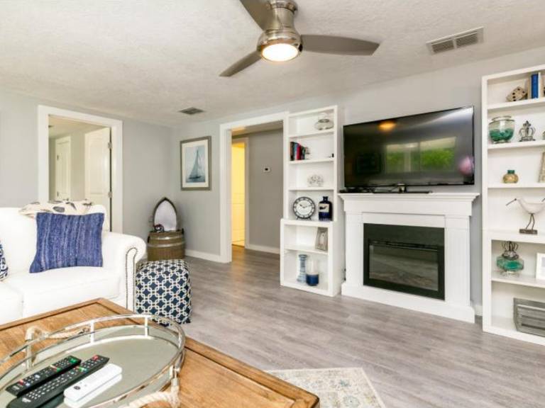 ER223-Cape Cod Cottage — photo 5