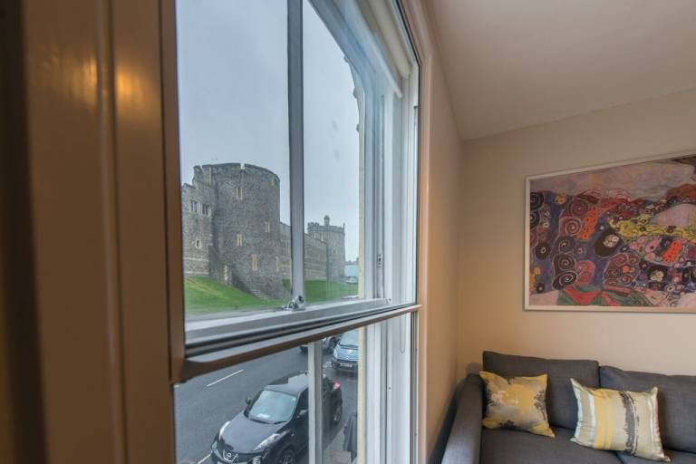 Apartment Windsor