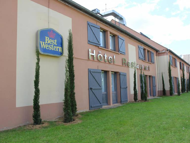 Best Western The Hotel Versailles in Versailles