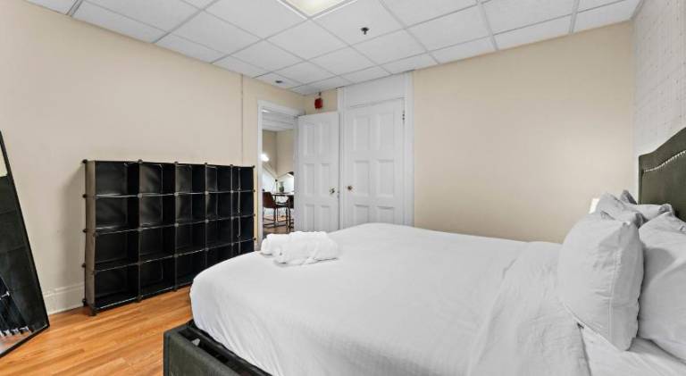 Rental apartment | Next to Beacon Hill — photo 3