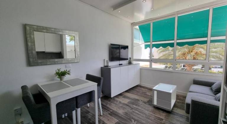 Fully equipped charming holiday apartment with yard, heated pool & patio | Next to the beach | Pets are welcome — photo 2