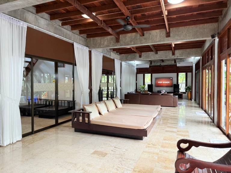 Charming villa with barbeque, garden & pool | Pets are welcome — photo 4