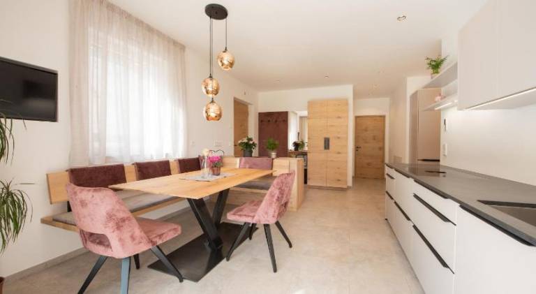 Apartment with terrace, yard & BBQ | Pets allowed — photo 4