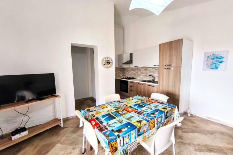 Holiday apartment with 2 rooms for 6 persons — photo 2