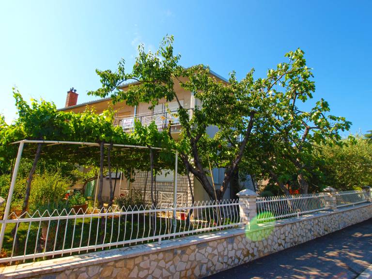 Holiday apartment with patio in Medulin