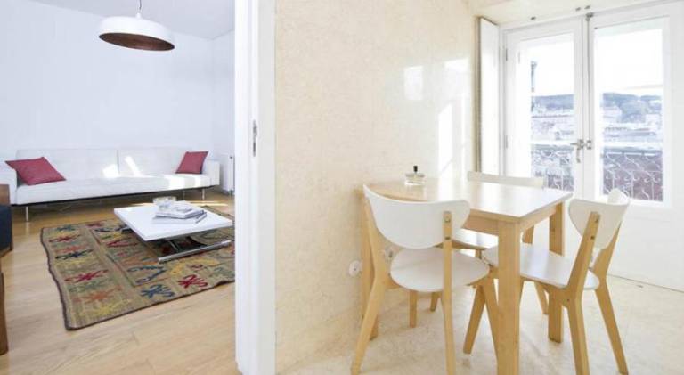 Fully equipped rental apartment | Close to São Jorge Castle | Good for workation | Pets allowed — photo 3