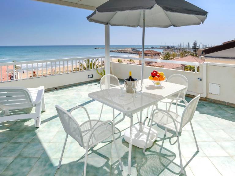 Ferienwohnung in Marina di Ragusa, Porto di Marina di Ragusa f&uuml;r max. 4 Personen