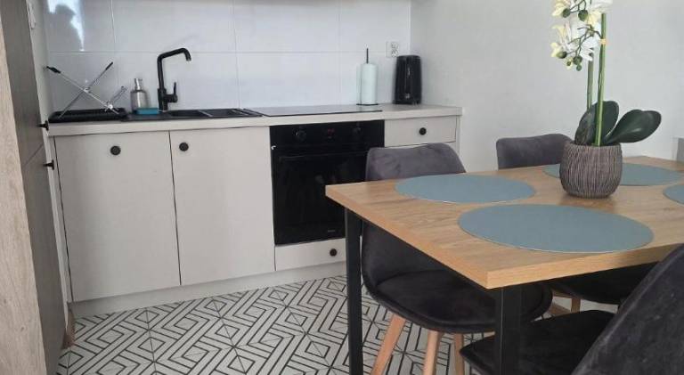 Apartment with 1 room for 4 persons — photo 2
