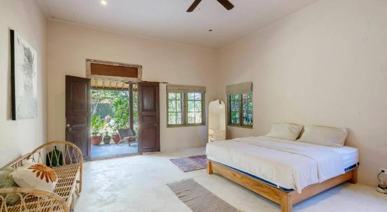 Charming villa with pool | Pets allowed — photo 2