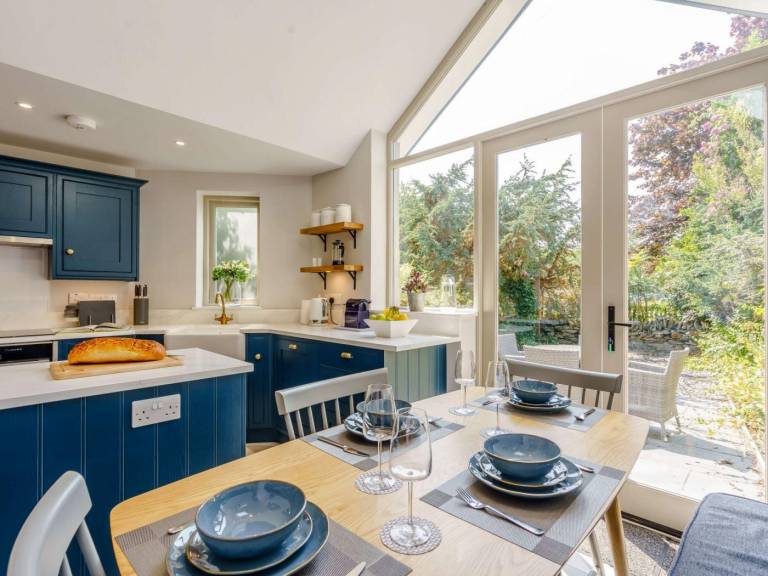 Family-oriented cottage with garden & grill | Pets allowed — photo 4