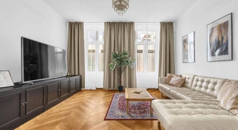 Holiday apartment with yard & patio | Next to Blue Church in Bratislava