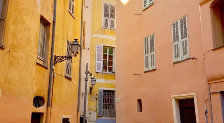 Very cosy flat in heart of Old Town of Nice near beach — photo 3