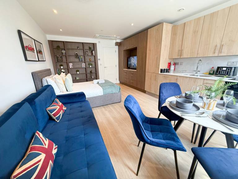Aparthotel with patio — photo 2