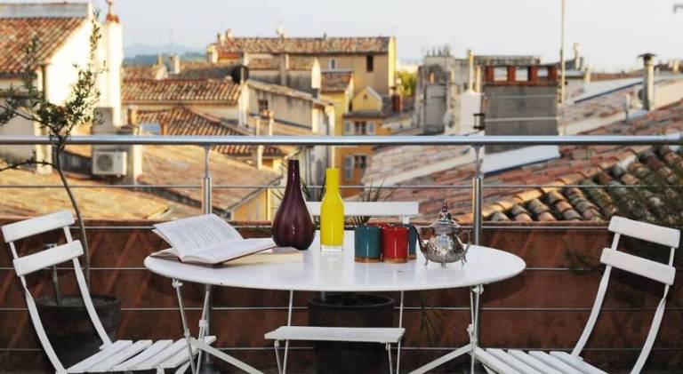Rental apartment with terrace in Meyreuil