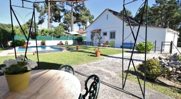 Fully equipped house with private pool, yard & terrace | Dogs allowed — photo 5