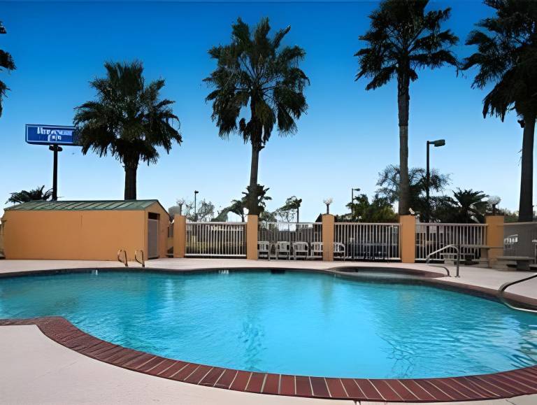 Texas Inn Harlingen — photo 5