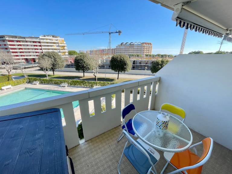 Studio with pool | Pool view in Caorle