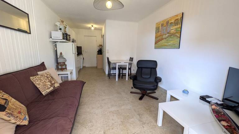Nice rental apartment with yard | Garden view | Pet-friendly — photo 4