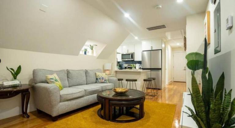 Rental apartment with patio — photo 2
