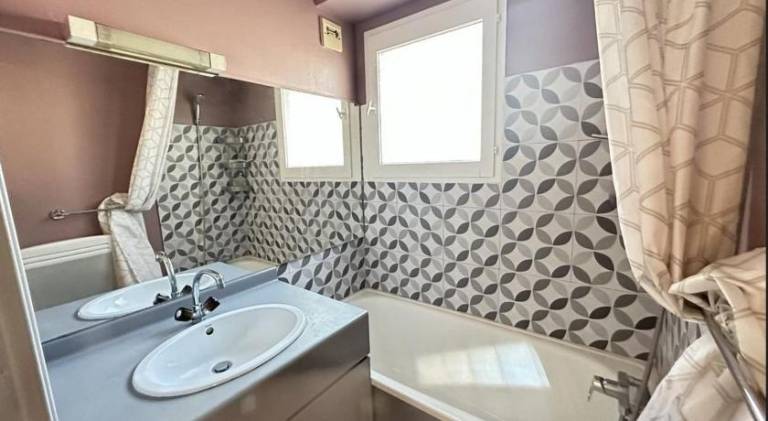Beautiful rental apartment with garden & patio | Pet-friendly — photo 2