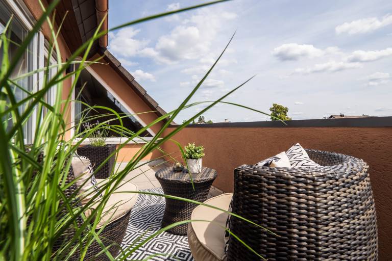 Design Maisonette Wohnung mit Loggia, Garage und Blick auf den Rhein — photo 2