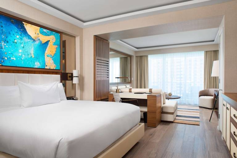 Resort  Central Beach