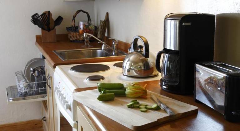 Fully equipped pleasant house with terrace & yard | Good for workation | Pets are welcome — photo 4