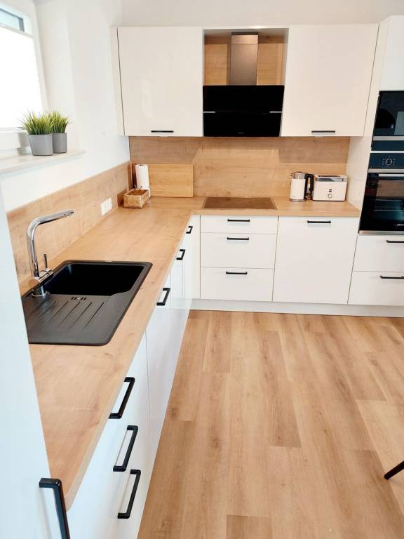 Moderne, hochwertige Ferienwohnung, Sauna, großer Balkon, strandnah — photo 2