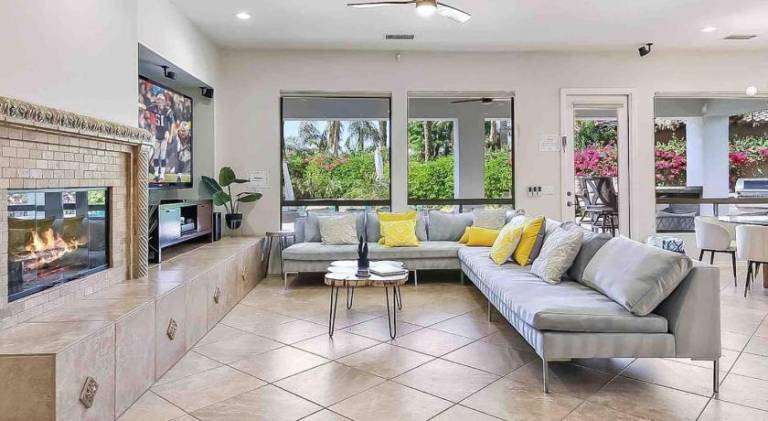 Vacation home with jacuzzi & pool | Good for workation | Pets are welcome — photo 3