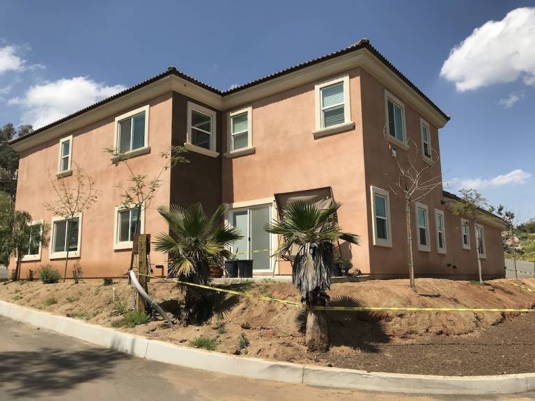 House Lake Elsinore