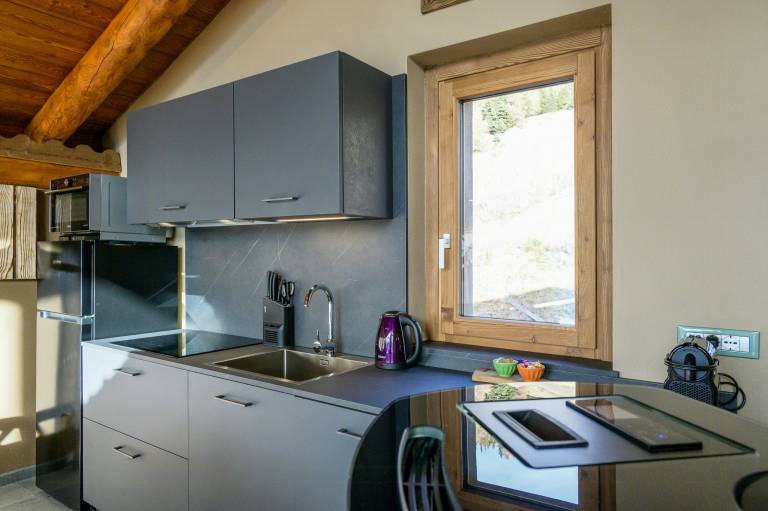 Historic chalet at 1600m with mountains views — photo 5
