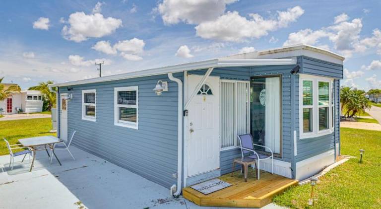 3 Mi to Ft Myers Beach Coastal Home Near LeeTran! — photo 5
