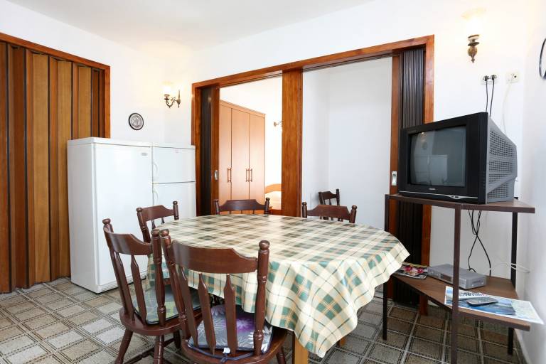 Three bedroom apartment near beach Pisak, Omiš (A-1014-a) — photo 3