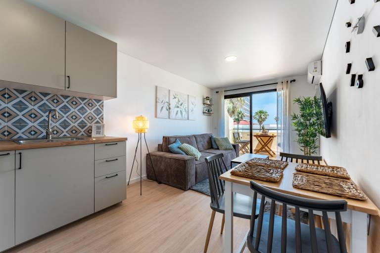 Rental apartment with yard & patio | Beach nearby | Pets are welcome — photo 2