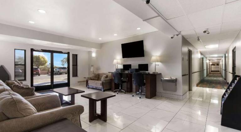 MainStay Suites Extended Stay Hotel Casa Grande — photo 3