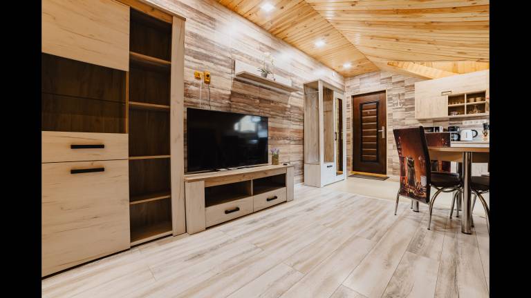 Zoo Adjacent Summit Flat By Brasov BnB — photo 4