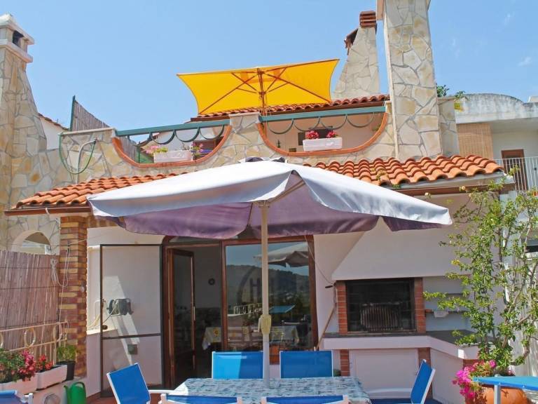 Wohnung mit großer Terrasse und Meerblick — photo 3