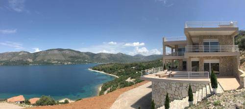 Βίλα Πλαταριά