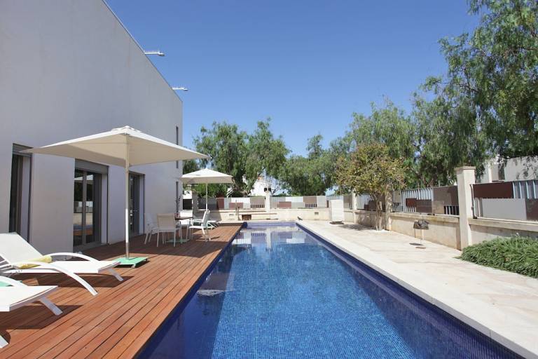 Villa Porto Cristo Novo