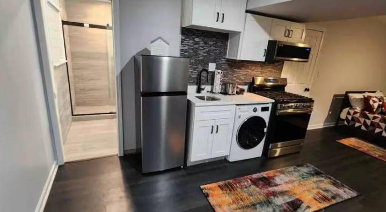 Private Cozy Modern Studio in Roswell — photo 4