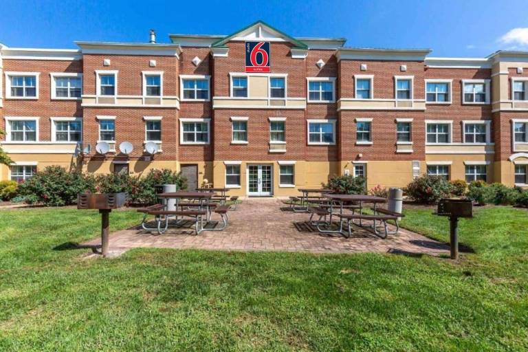 Holiday apartment with 1 room for 4 persons in Gaithersburg, MD