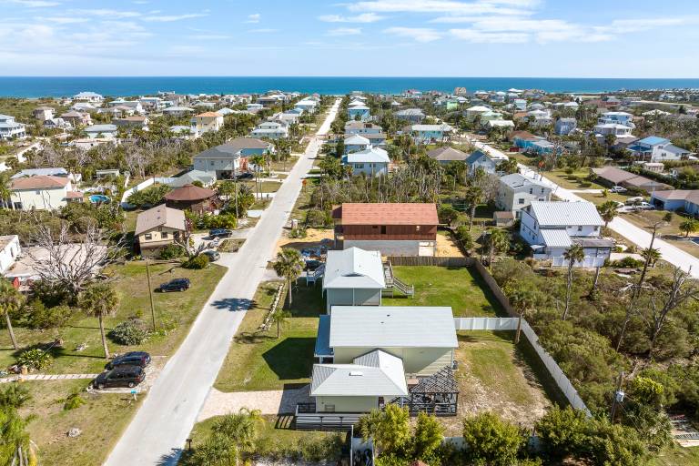 Close to Beaches: Palm Coast Home w/ Deck! — photo 2