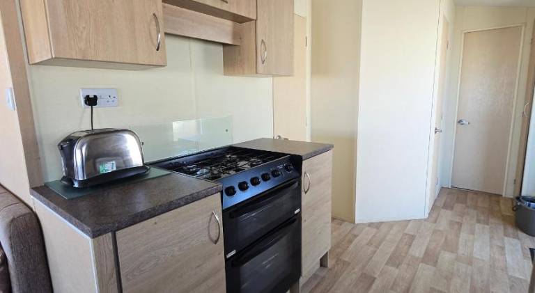Thornwick bay- xantus grange 60 — photo 3