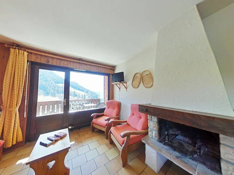 Grand-Bornand Apt 6 pers. 2 bedr. - Ski shuttle, Fireplace, Cleaning included — photo 2