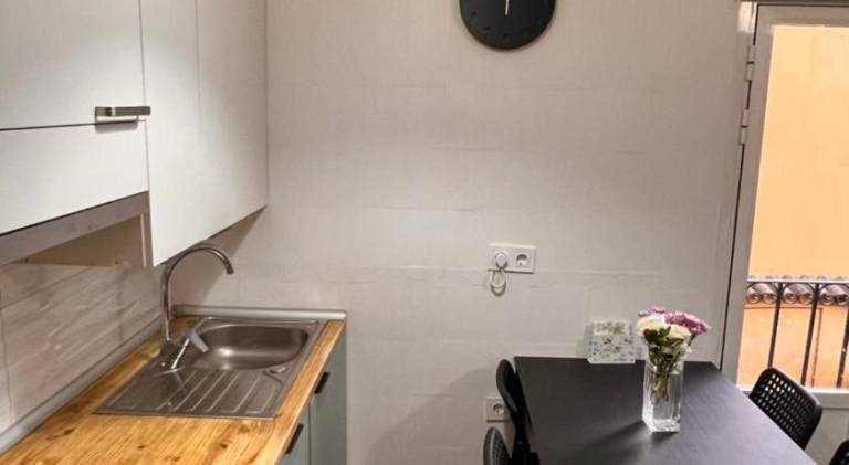 Rental apartment with 2 rooms for 4 persons — photo 4