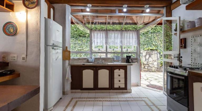 Vacation home with pool | Pets are welcome — photo 4