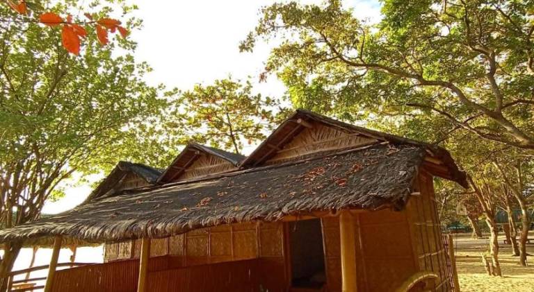 Beach Front Calatagan Apartelle — photo 4